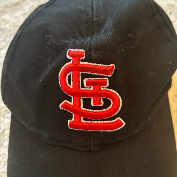 STL Baseball Cap - Picture 4 of 5